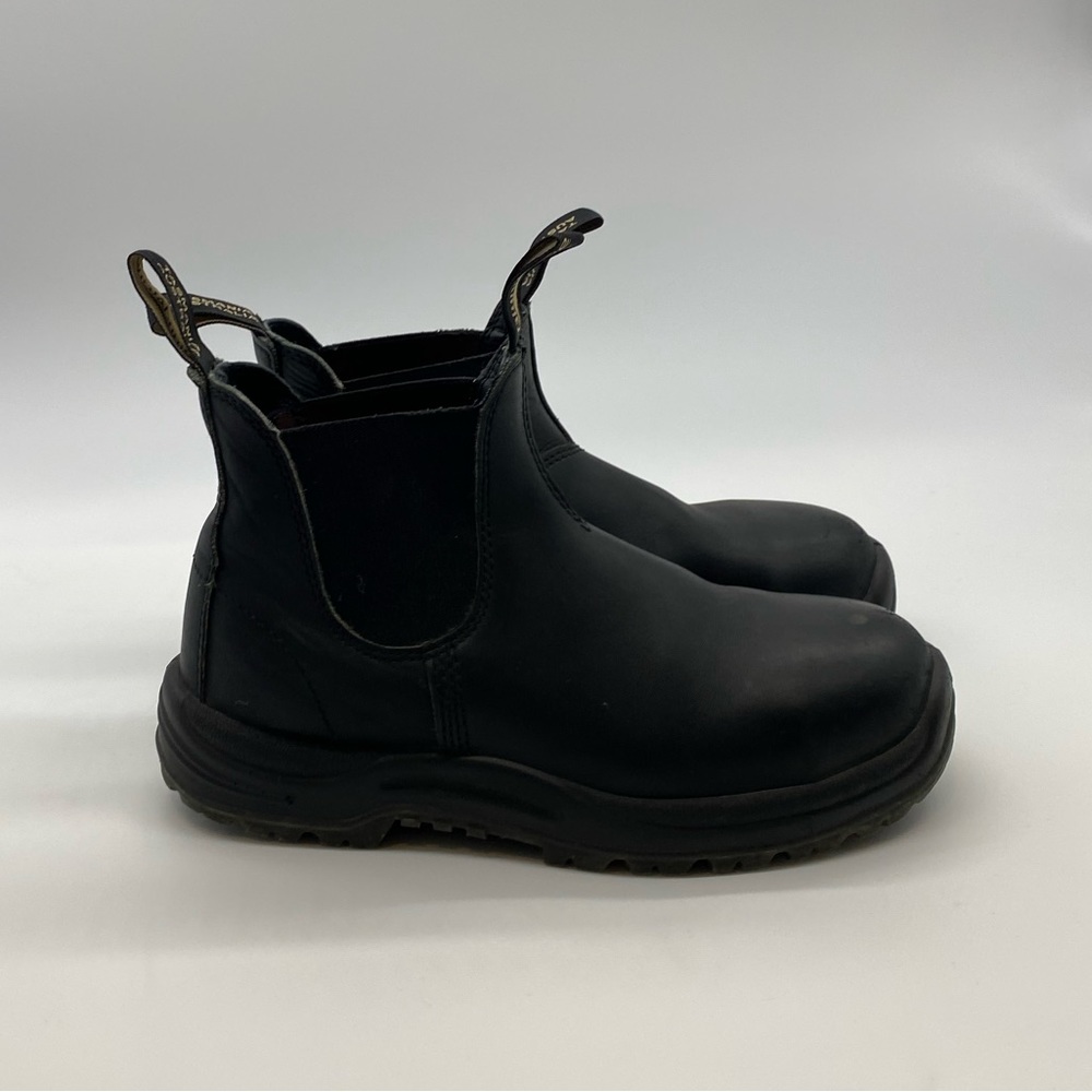 Steel toe Blundstones! Women’s 8.5